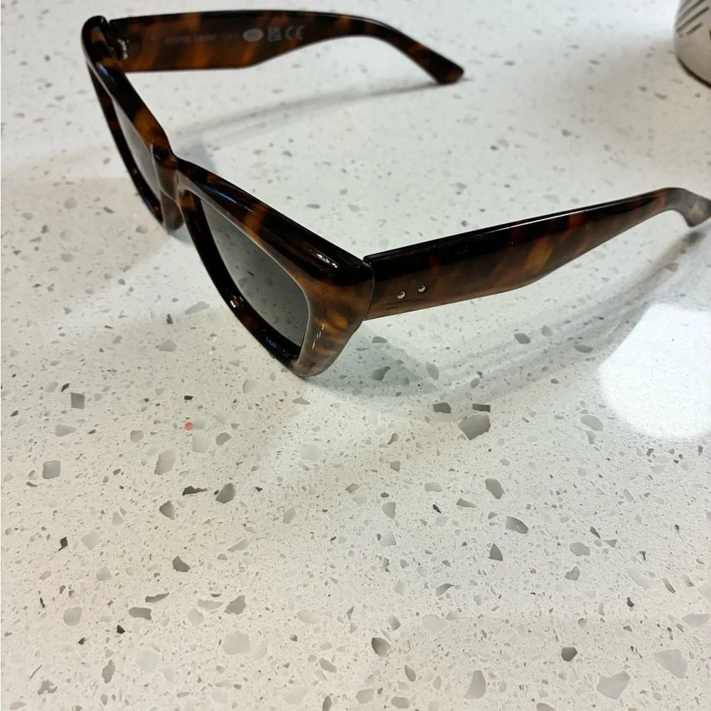 Foster Grant Tortoiseshell Square Sunglasses Cat 3 UV Protection Oversized